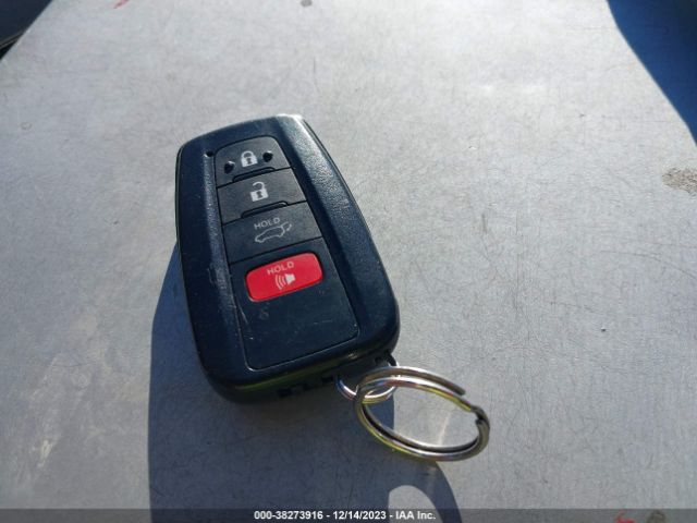 2T3A1RFVXNW312712 Toyota Rav4 Xle Premium