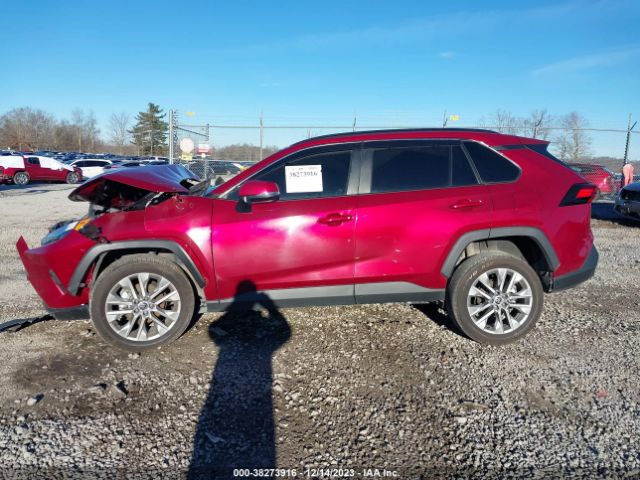 2T3A1RFVXNW312712 Toyota Rav4 Xle Premium
