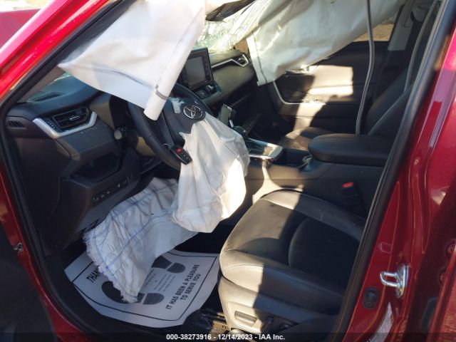 2T3A1RFVXNW312712 Toyota Rav4 Xle Premium