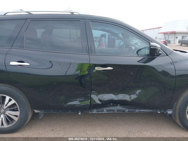 2017 NISSAN PATHFINDER SL VIN: 5N1DR2MN8HC651732