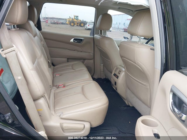 2017 NISSAN PATHFINDER SL VIN: 5N1DR2MN8HC651732