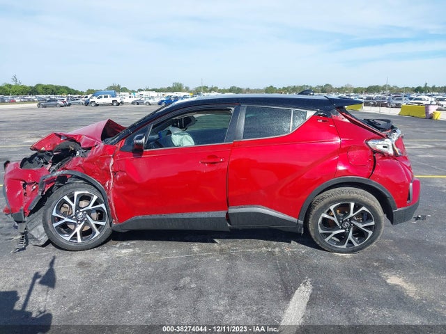 Toyota C-HR XLE 2020 NMTKHMBX1LR107450 Image 14