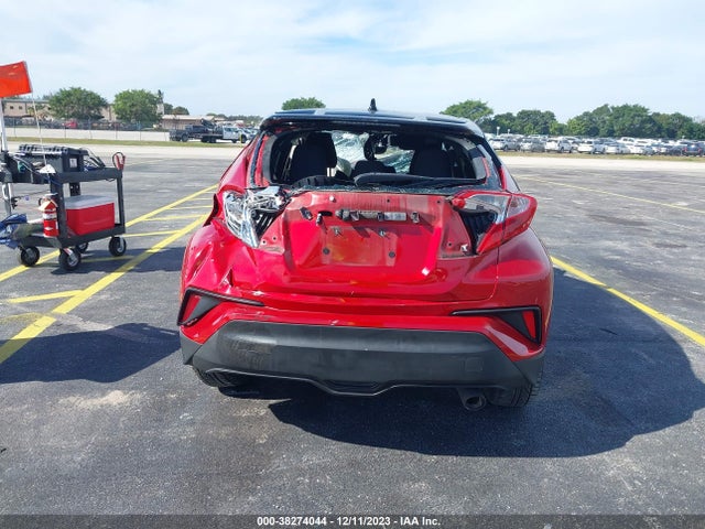 Toyota C-HR XLE 2020 NMTKHMBX1LR107450 Image 16