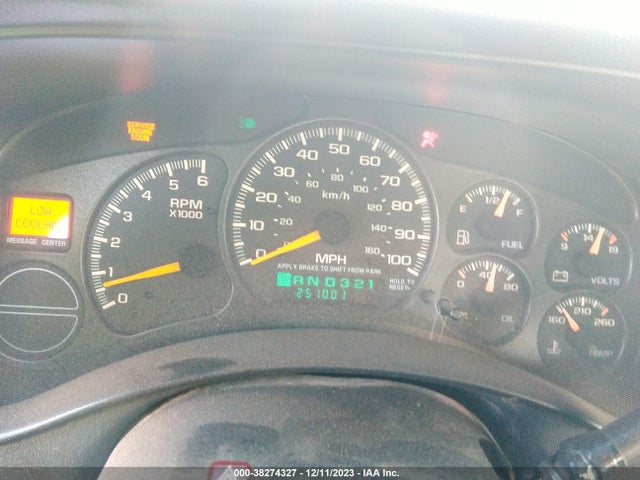 2001 CHEVROLET SILVERADO 1500 LS VIN: 2GCEC19T011103795