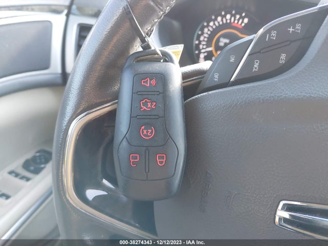 2014 LINCOLN MKZ VIN: 3LN6L2GKXER801509