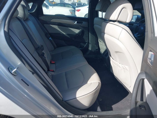 2015 HYUNDAI SONATA SPORT 2.0T VIN: 5NPE34AB2FH110936