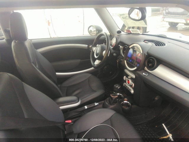2008 MINI COOPER WMWMF33548TT65555 Photo 4