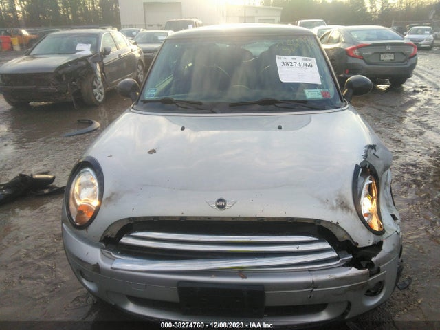 2008 MINI COOPER WMWMF33548TT65555 Photo 5