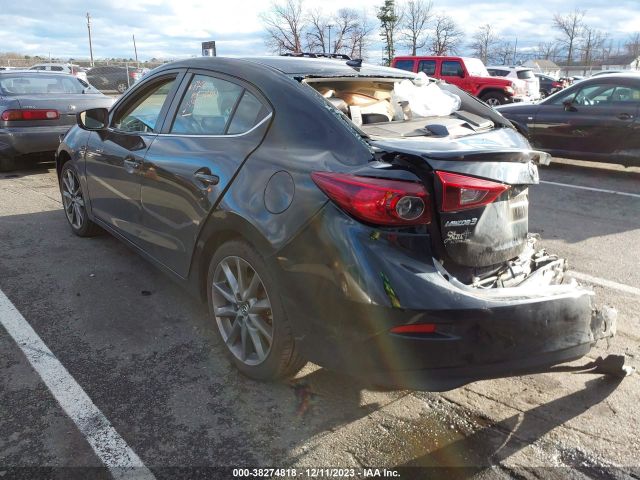 2018 MAZDA MAZDA3 4-DOOR JM1BN1V3XJ1157033 Photo 2
