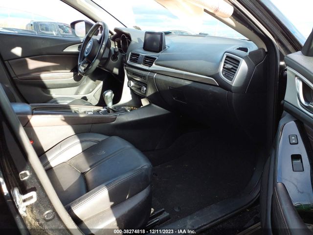 2018 MAZDA MAZDA3 4-DOOR JM1BN1V3XJ1157033 Photo 4