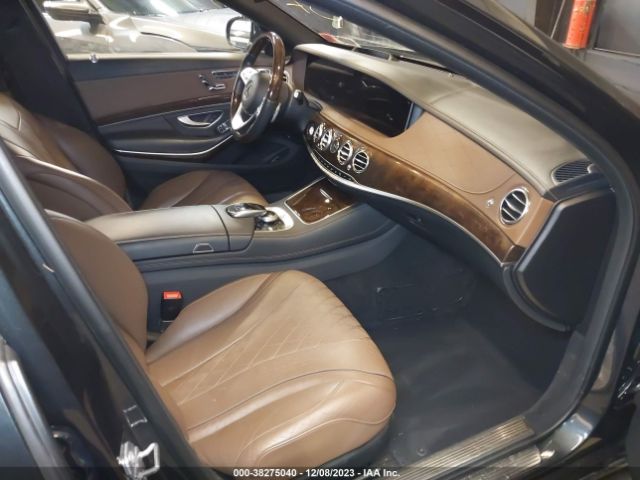 2019 MERCEDES-BENZ S 560 WDDUG8GB3KA472537 Photo 4