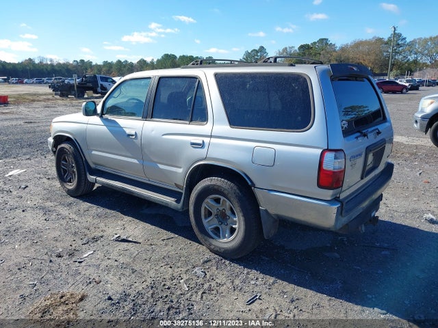 2001 TOYOTA 4RUNNER SR5 VIN: JT3GN86R710200495