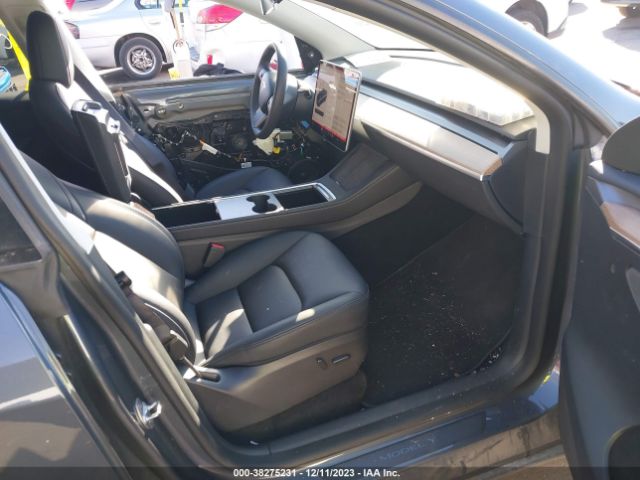 7SAYGDEE5NA022014 Tesla Model Y Long Range