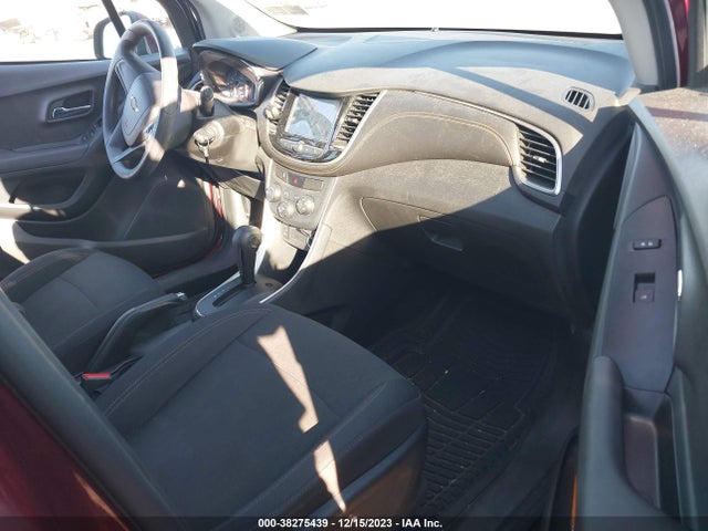 Chevrolet TRAX LS 2017 3GNCJKSB4HL275803 Image 5