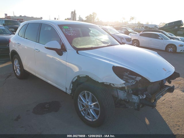 2018 PORSCHE CAYENNE WP1AA2A23JKA01192 Photo 0