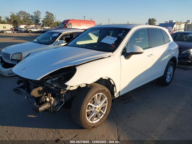 2018 PORSCHE CAYENNE WP1AA2A23JKA01192 Photo 1