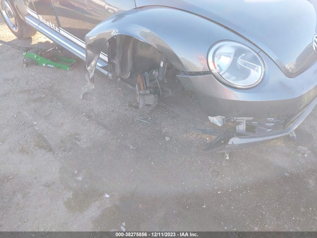 2012 VOLKSWAGEN BEETLE 2.5L VIN: 3VWJP7AT5CM641080