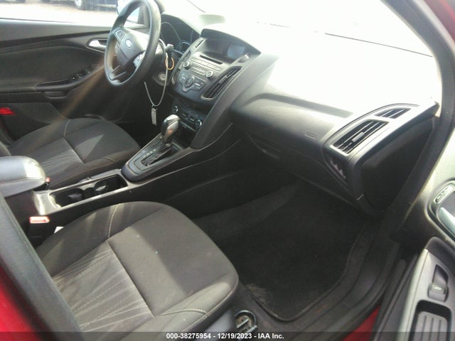2016 FORD FOCUS SE VIN: 1FADP3F26GL360220