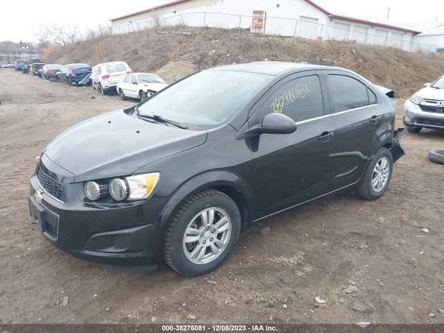 Chevrolet SONIC LT 2014 1G1JC5SH7E4179495 Image 2