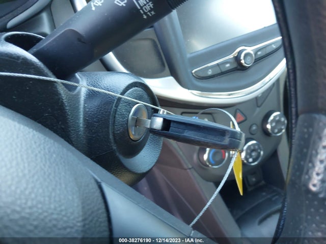 Chevrolet Sonic Ls Auto 2017 1G1JB5SH0H4140237 Image 11