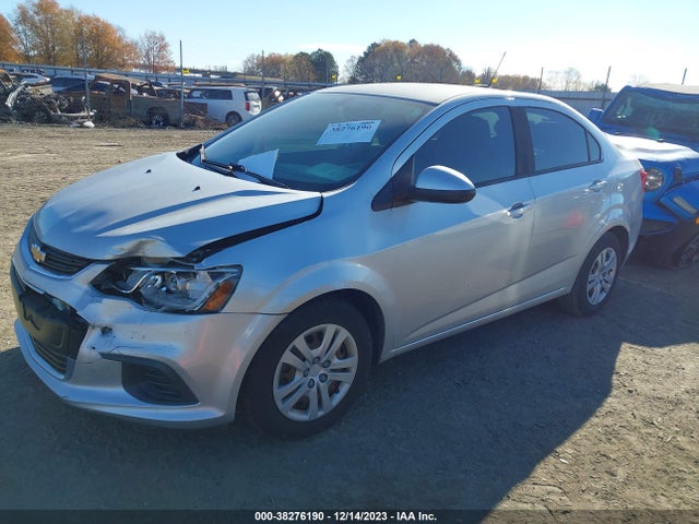 Chevrolet Sonic Ls Auto 2017 1G1JB5SH0H4140237 Image 2