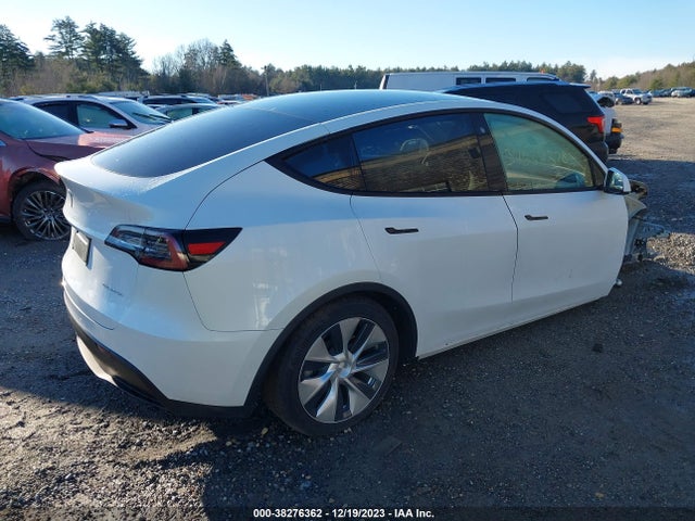 Tesla Model Y Long Range 2020 5YJYGDEE1LF012030 Image 4