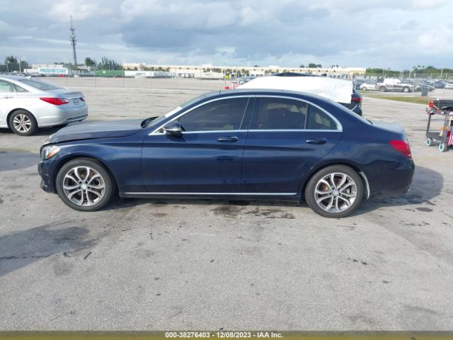 55SWF4JB6HU183061 Mercedes-Benz C 300 Luxury/sport