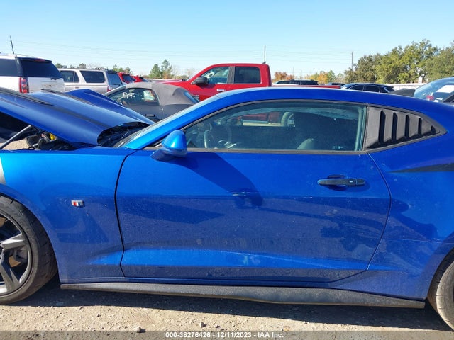 Chevrolet Camaro 1lt 2018 1G1FB1RX5J0143854 Image 15