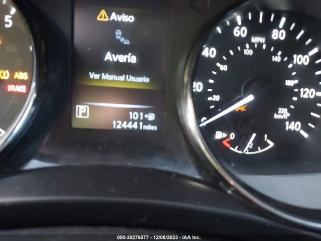 KNMAT2MV5HP577302 Nissan ROGUE SV