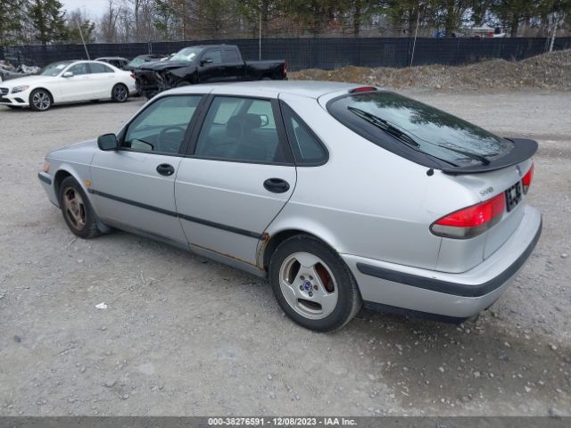 1999 SAAB 9-3 YS3DD55N0X2033269 Photo 2