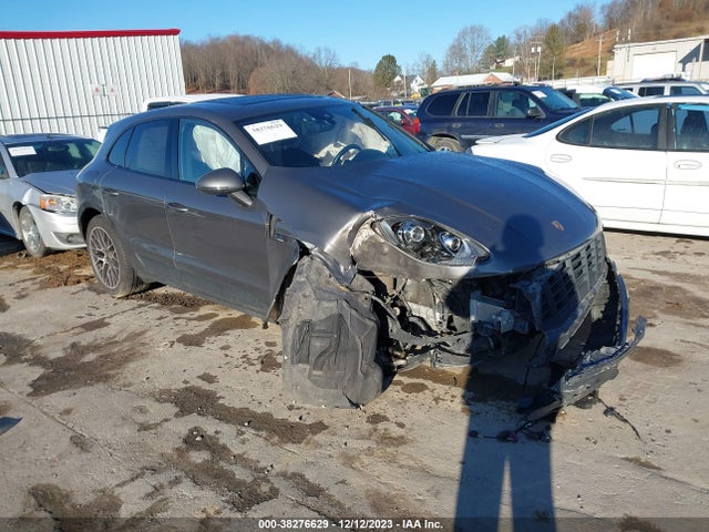 2018 PORSCHE MACAN WP1AA2A52JLB20680 Photo 0