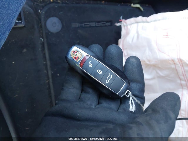 2018 PORSCHE MACAN WP1AA2A52JLB20680 Photo 10