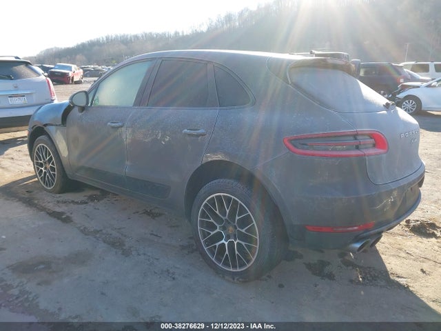 2018 PORSCHE MACAN WP1AA2A52JLB20680 Photo 2