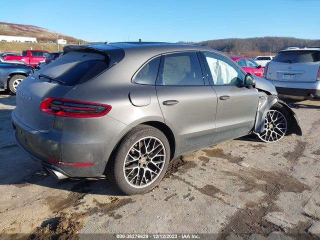 2018 PORSCHE MACAN WP1AA2A52JLB20680 Photo 3