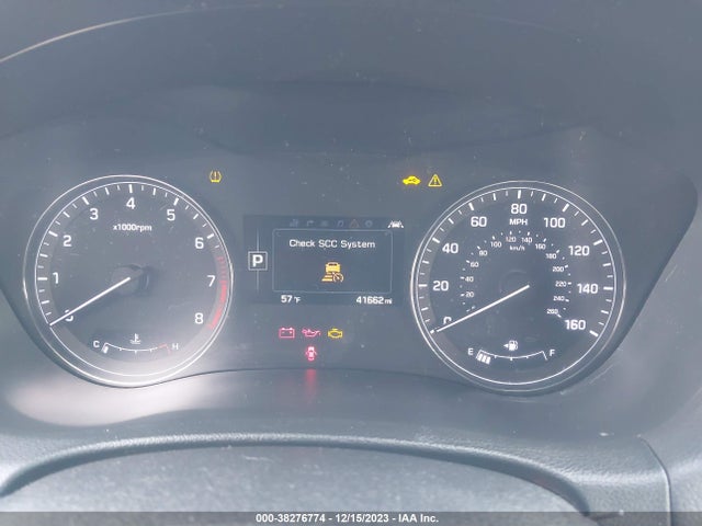 Genesis G80 3.8 2017 KMHGN4JE3HU203949 Image 16