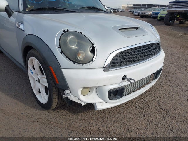 2011 MINI COOPER S CLUBMAN WMWZG3C53BTY35469 Photo 5