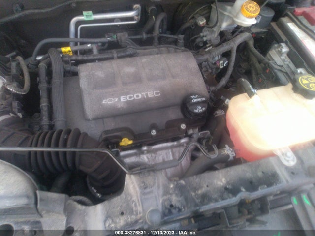 Chevrolet TRAX LS 2019 3GNCJKSB6KL270612 Image 10