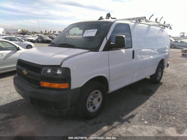 Chevrolet Express Cargo Rwd 2500 Regular Wheelbase Wt 2020 1GCWGAFP5L1205702 Image 2