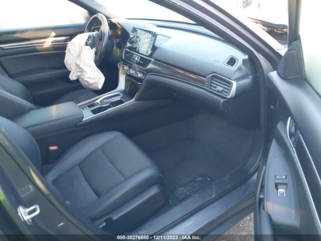 1HGCV2F30LA029462 Honda Accord Sport