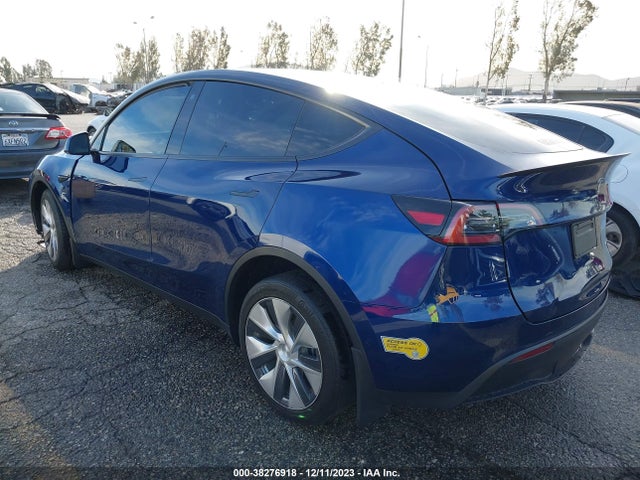 Tesla Model Y Long Range 2021 5YJYGDEE8MF287427 Image 3