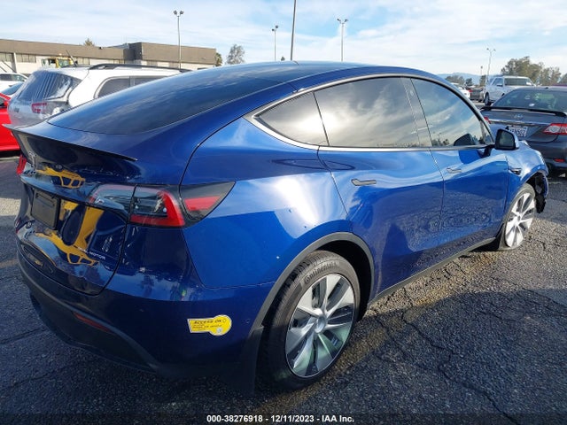 Tesla Model Y Long Range 2021 5YJYGDEE8MF287427 Image 4