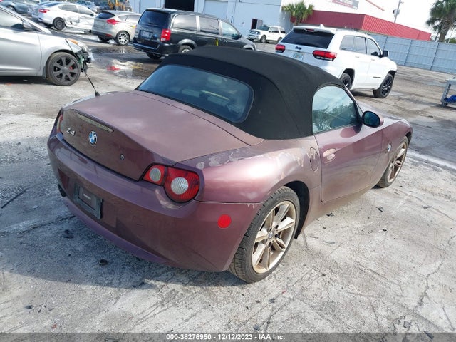 2005 BMW Z4 3.0I VIN: 4USBT53545LU09817
