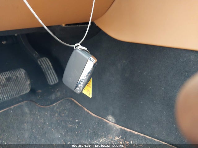 2011 JAGUAR XJ SAJWA2GB8BLV17236 Photo 10