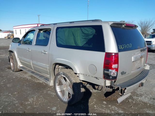 2007 CHEVROLET SUBURBAN 3GNFK16397G285189 Photo 2