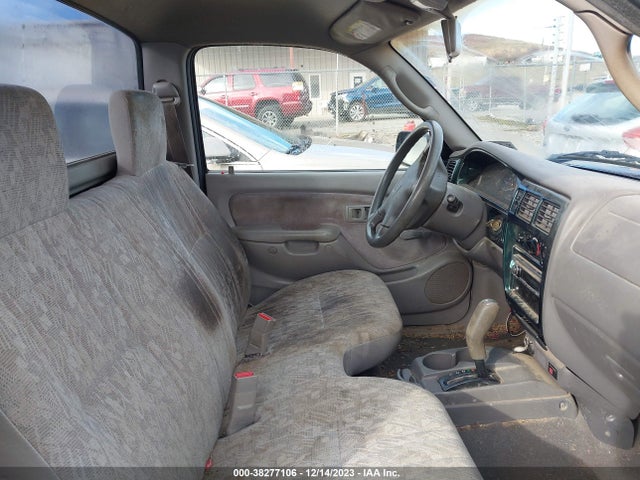 2002 TOYOTA TACOMA BASE (A4) VIN: 5TENL42NX2Z100252