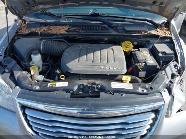 2C4RC1BG2GR175042 Chrysler Town  Country Touring