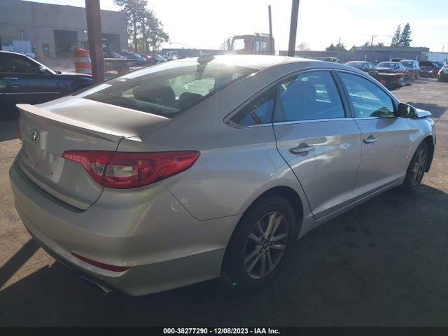 2015 HYUNDAI SONATA 2.4L SE VIN: 5NPE24AF3FH067214