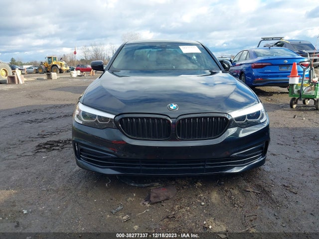 BMW 540i Xdrive 2019 WBAJE7C53KWW42411 Image 13