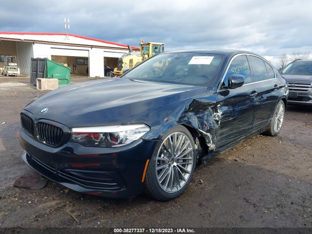 BMW 540i Xdrive 2019 WBAJE7C53KWW42411 Image 2