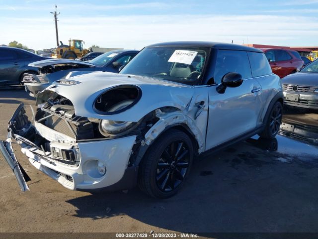 2017 MINI HARDTOP 2 DOOR WMWXP7C54H3C61751 Photo 1